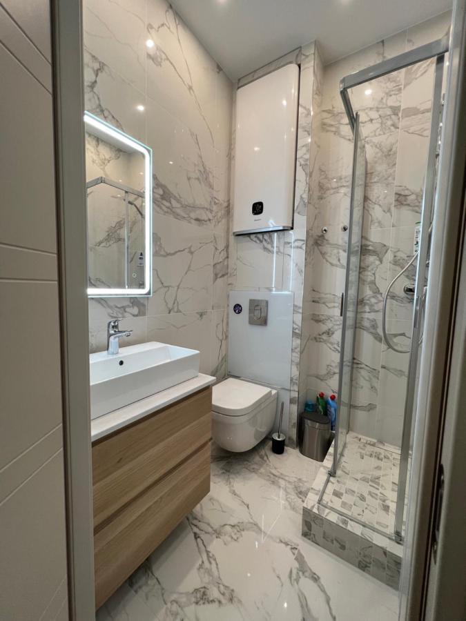 Newly Renovated Luxury Suite In The Center Of Кан Екстериор снимка