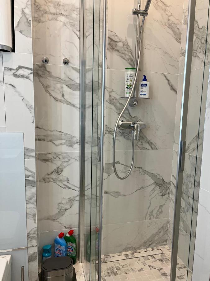 Newly Renovated Luxury Suite In The Center Of Кан Екстериор снимка